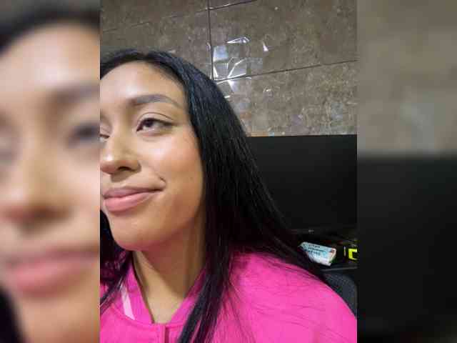Mia-Rivers webcam