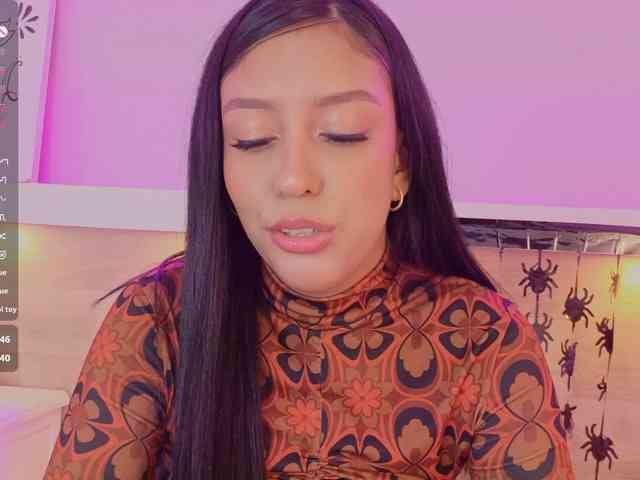 Mia-Rivers webcam