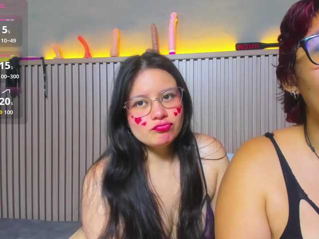 Jennifoxx live cam preview