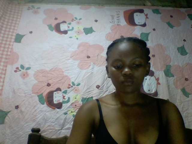 Chichi-7 live cam