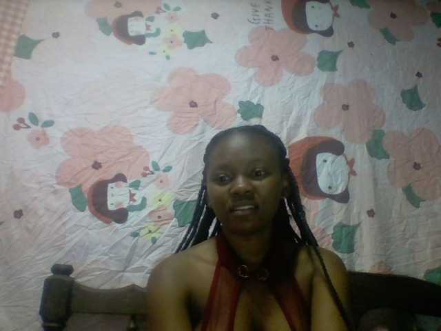 Chichi-7 live cam on BongaCams