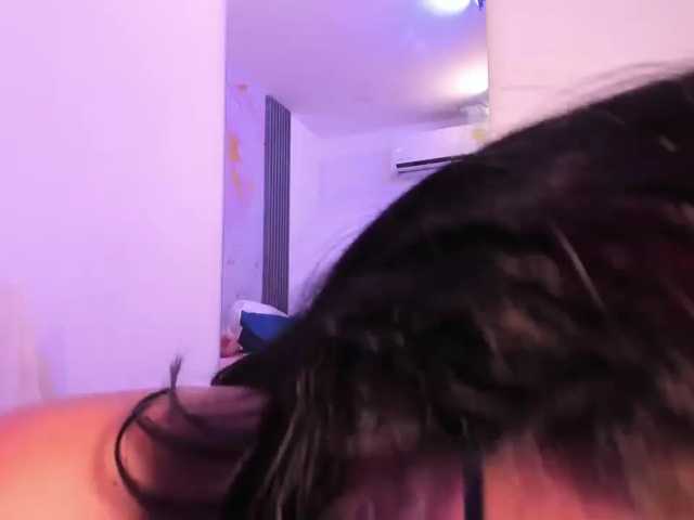 VickyyStone live cam on BongaCams