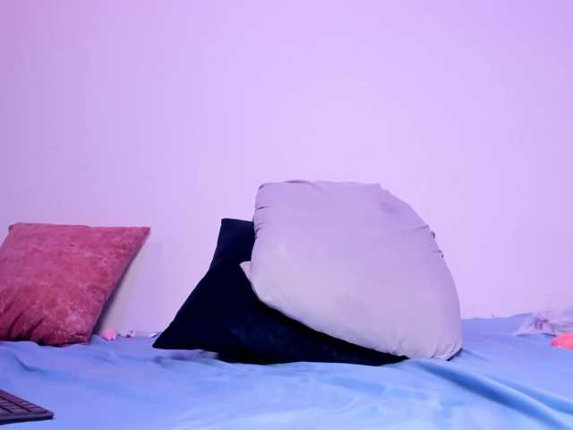 VickyyStone live cam on BongaCams