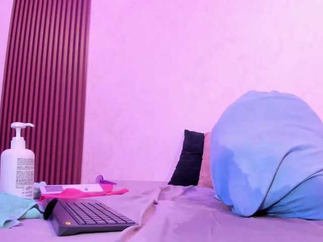 VickyyStone live cam on BongaCams