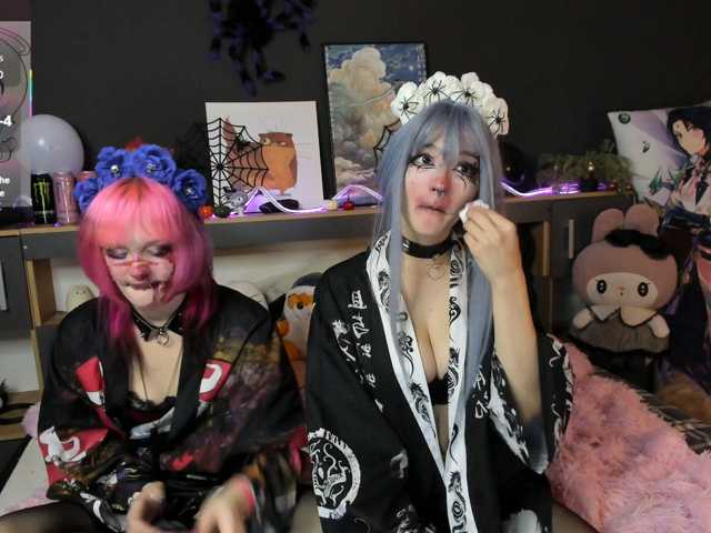 RoxyLienw live cam on BongaCams