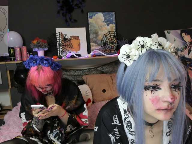 RoxyLienw live cam on BongaCams