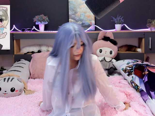 RoxyLienw live cam on BongaCams