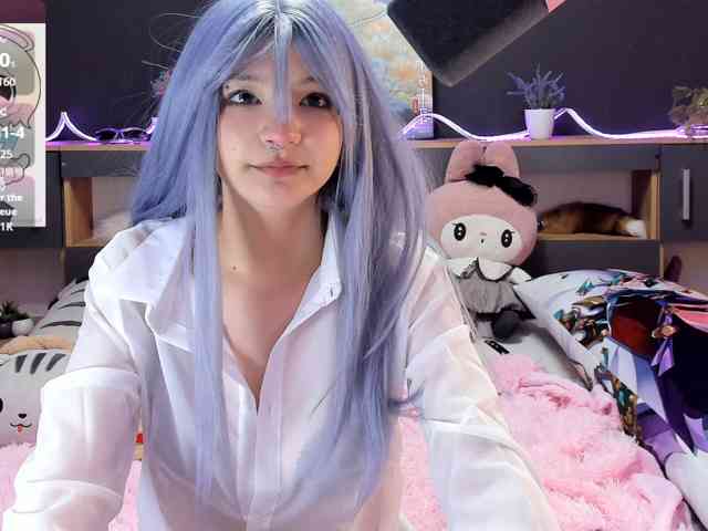 Model: RoxyLienw