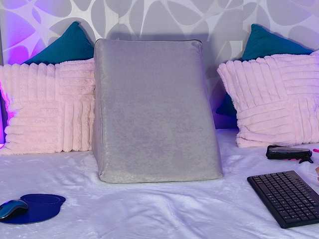 Mari-Luna live cam on BongaCams