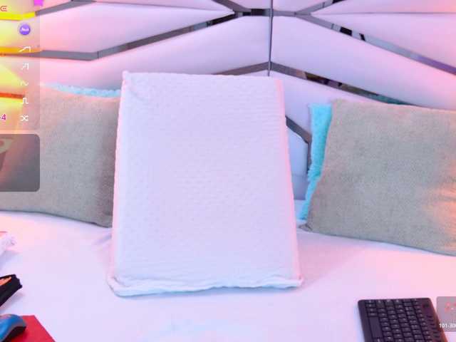 Mari-Luna live cam on BongaCams