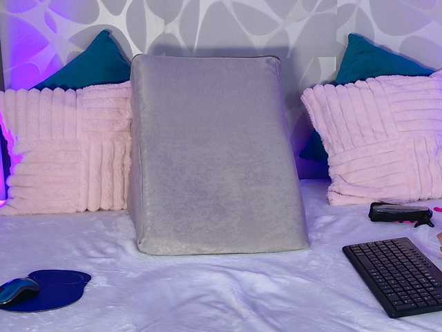 Mari-Luna live cam on BongaCams