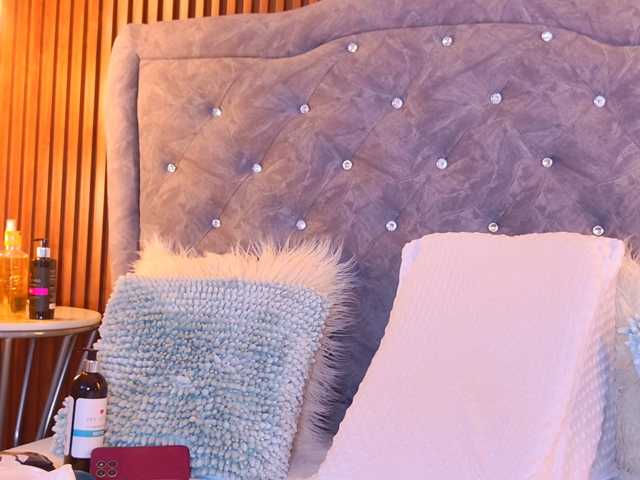 Mari-Luna live cam on BongaCams