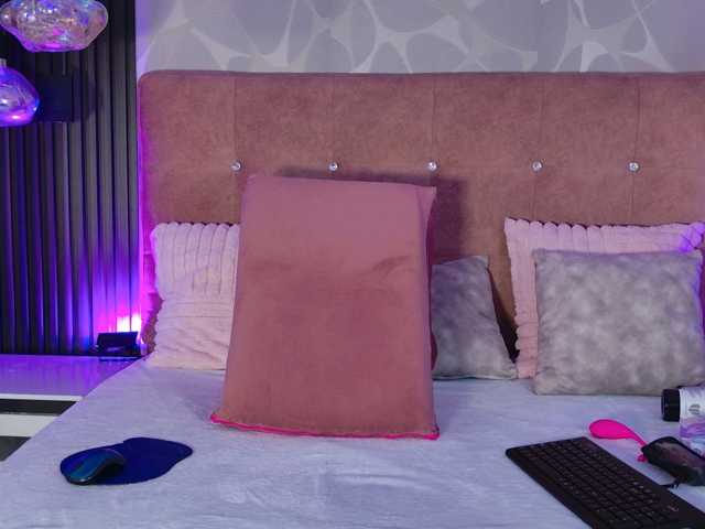 Mari-Luna live cam on BongaCams