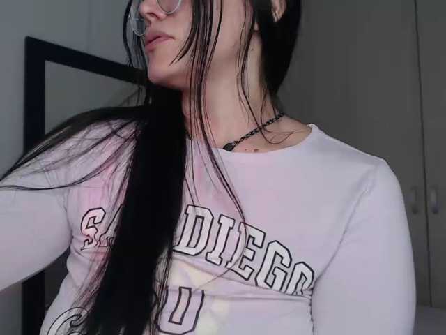 JennCroft live cam on BongaCams