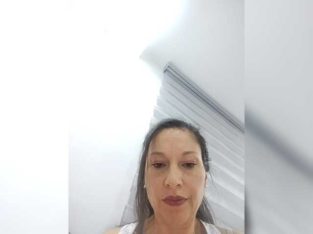 Helen2019 live cam preview