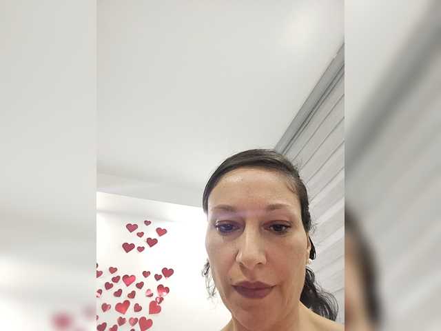 Helen2019, en directo ahora en BongaCams