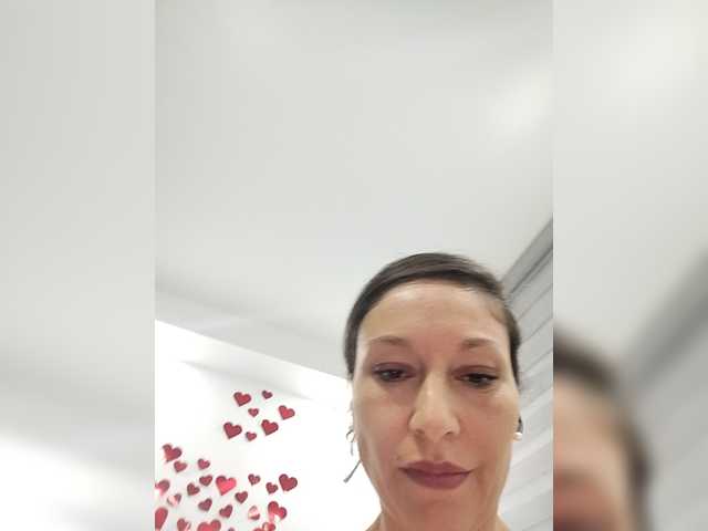 Helen2019 live cam preview