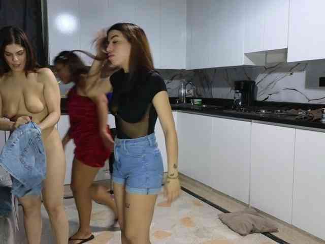 Modelo: Nighttimedate-room