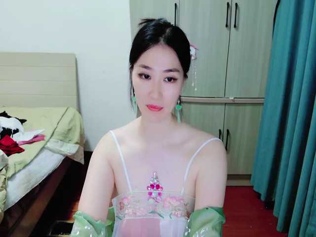 lilibaobei1314 live cam on BongaCams