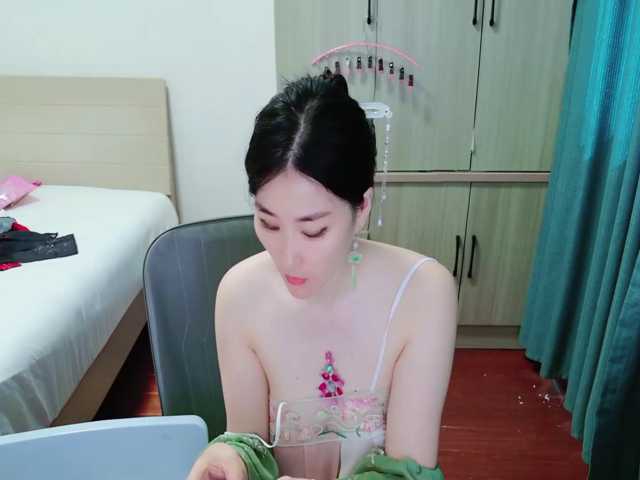 lilibaobei1314 live cam on BongaCams