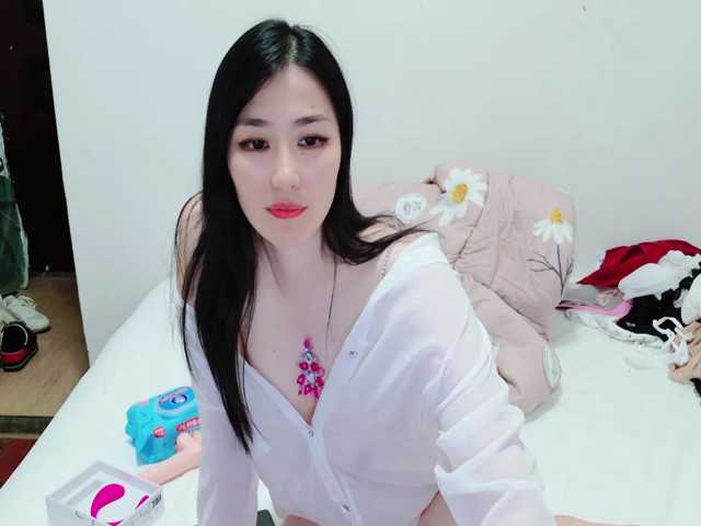 lilibaobei1314 live cam on BongaCams