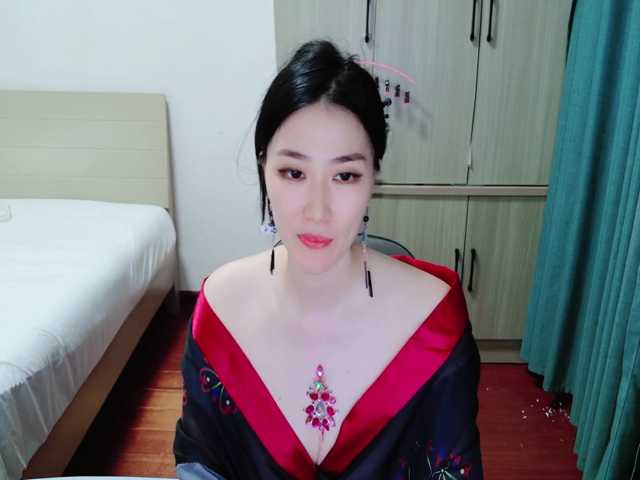 lilibaobei1314 live cam on BongaCams