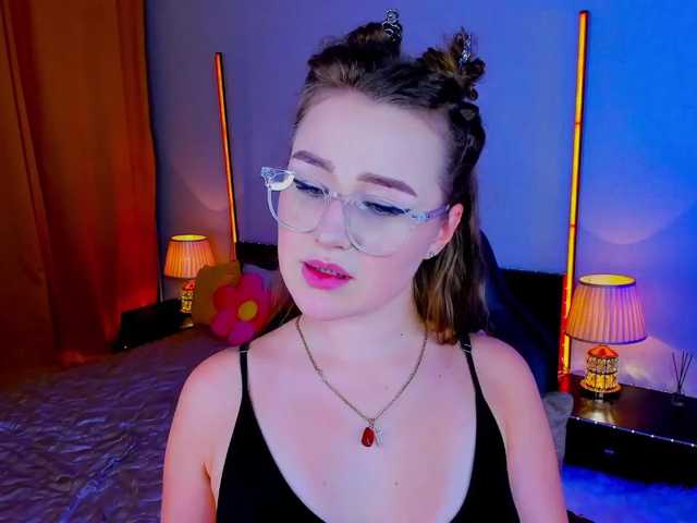 LiliMoona live cam on BongaCams