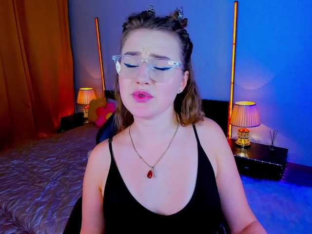 LiliMoona live cam on BongaCams