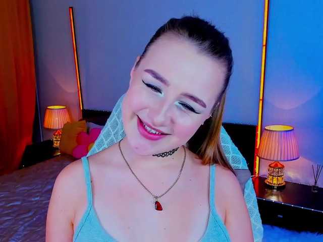 LiliMoona live cam preview