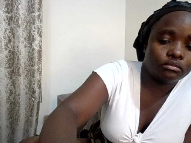 Sweetcherryxo live cam on BongaCams