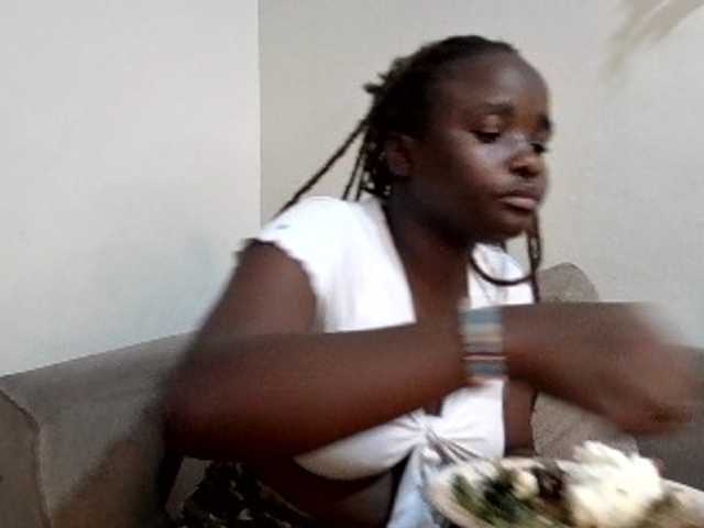 Sweetcherryxo live cam on BongaCams