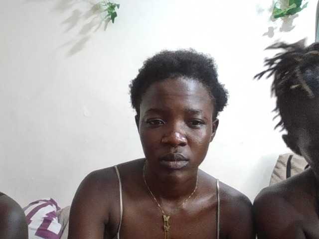 Sweetcherryxo live cam on BongaCams