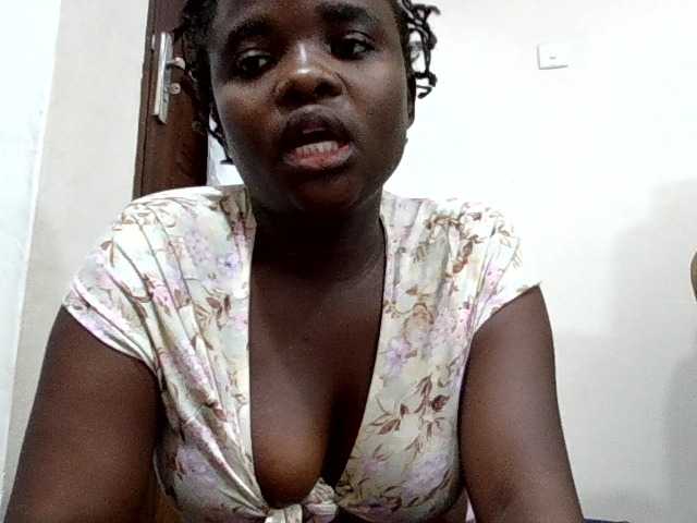 Sweetcherryxo live cam on BongaCams