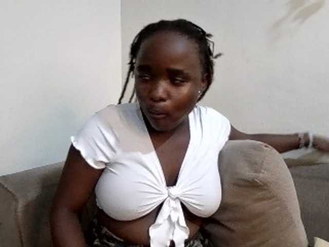 Sweetcherryxo live cam on BongaCams