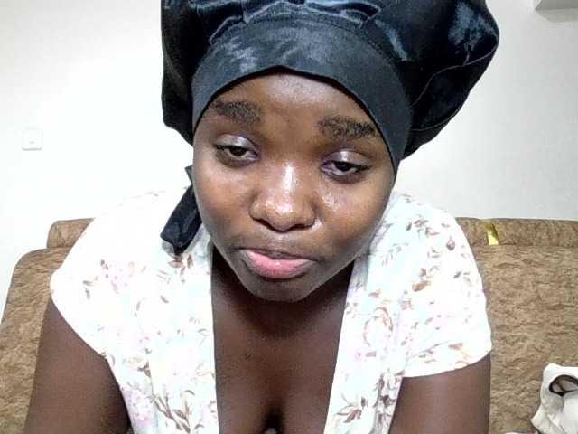 Sweetcherryxo live cam on BongaCams