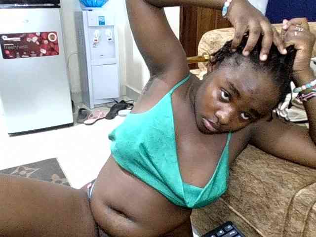 sweetcherryxo's live room