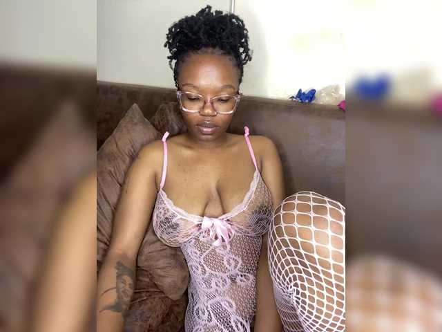 Sexylips117 live cam preview