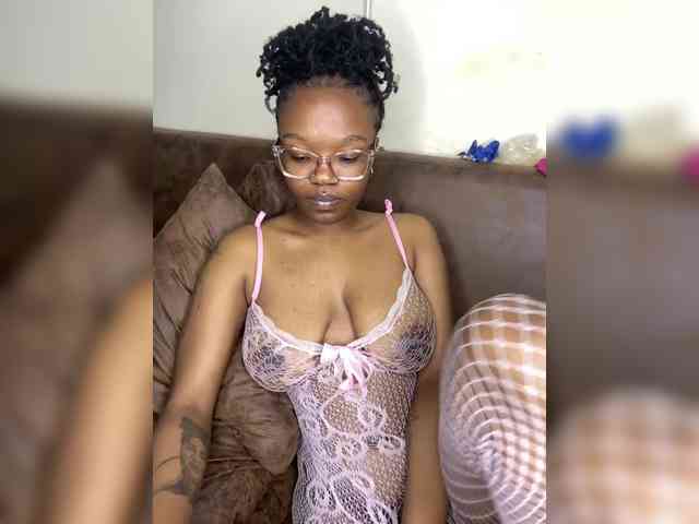 Sexylips117 webcam