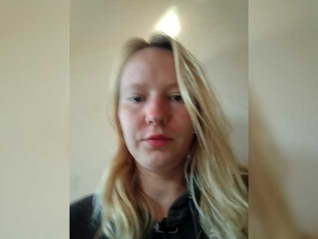 Ava-Ava live cam on BongaCams