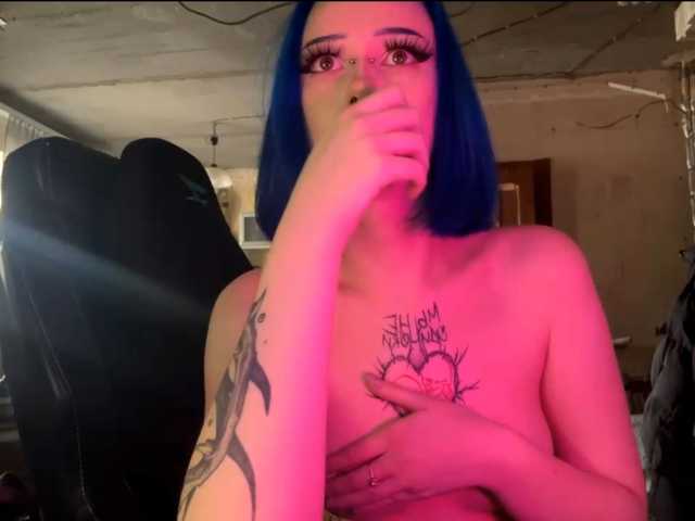 AnnieTouch live cam on BongaCams