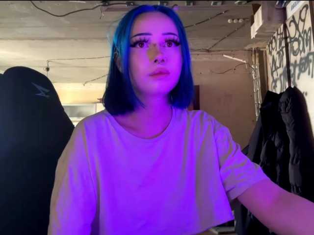 AnnieTouch live cam on BongaCams