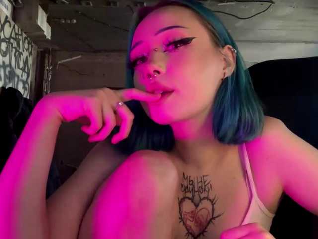 AnnieTouch live cam on BongaCams