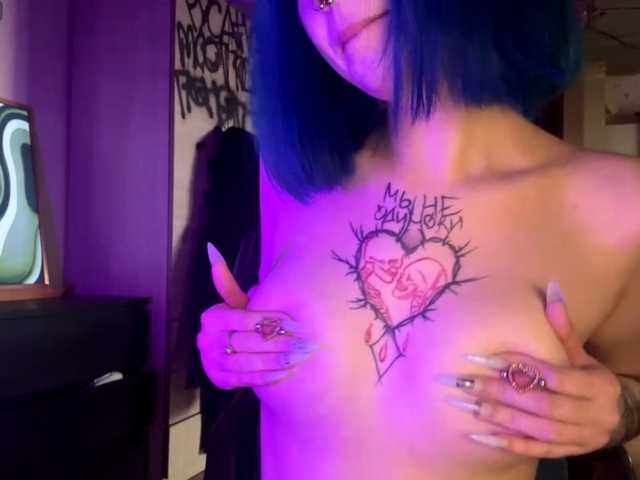 AnnieTouch live cam on BongaCams