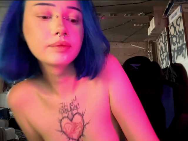 AnnieTouch live cam on BongaCams