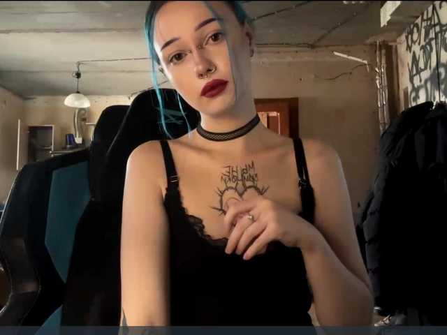 AnnieTouch live cam preview