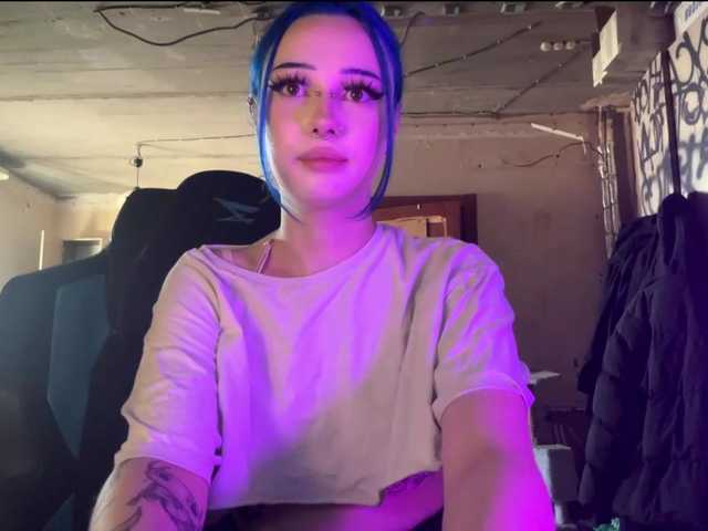 AnnieTouch live cam on BongaCams