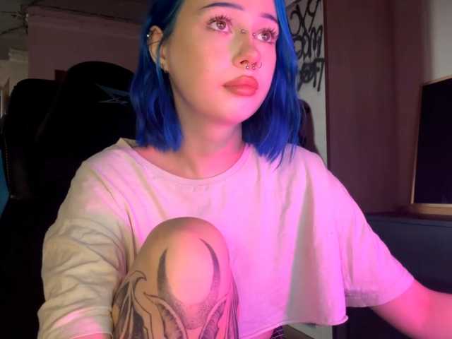 AnnieTouch live cam on BongaCams