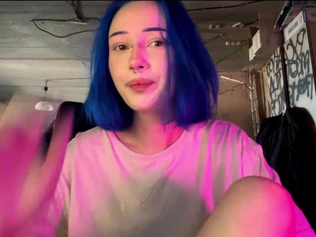 AnnieTouch live cam on BongaCams