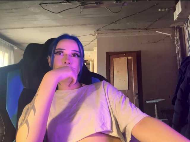 AnnieTouch live cam on BongaCams