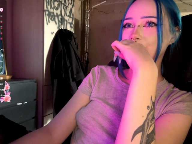 AnnieTouch live cam on BongaCams